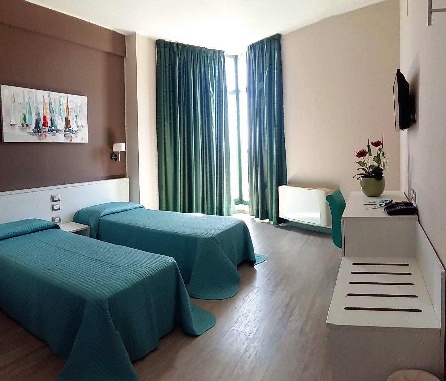 Club Esse Mediterraneo Монтесильвано Экстерьер фото