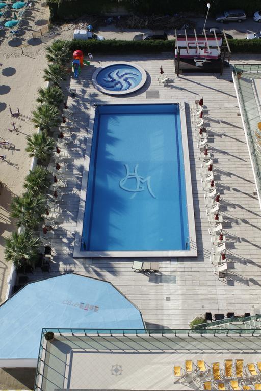 Club Esse Mediterraneo Монтесильвано Экстерьер фото